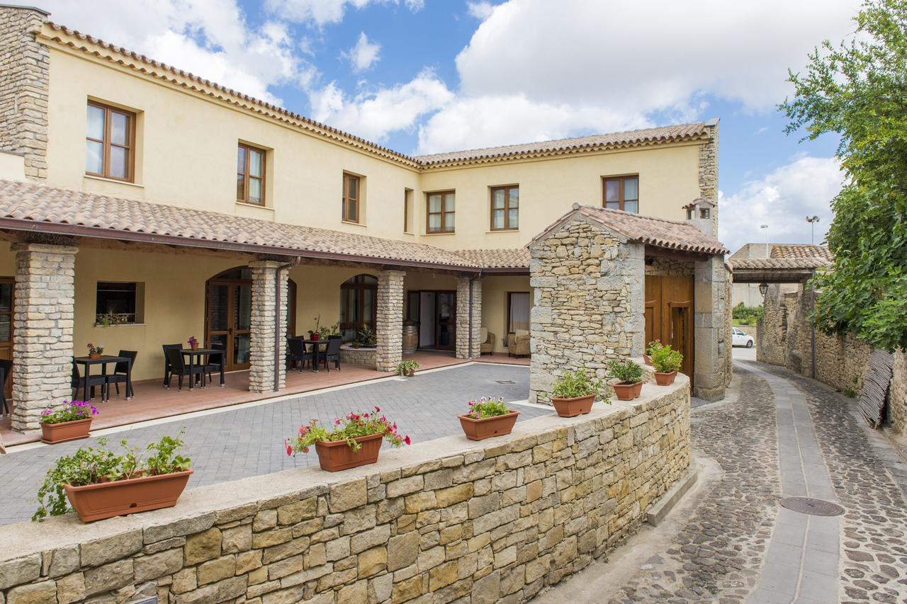 Albergo Diffuso Il Mandorlo Baressa Dış mekan fotoğraf